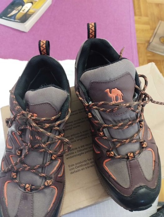 Туристически обувки 41
