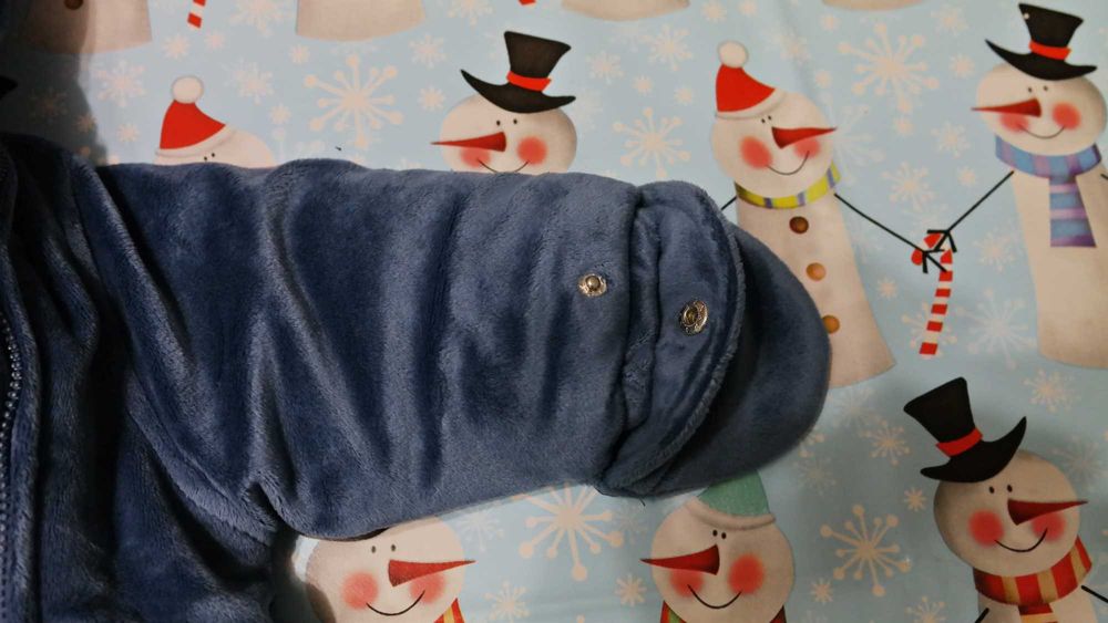 Vand salopeta bebe 6-9 luni,Carter's