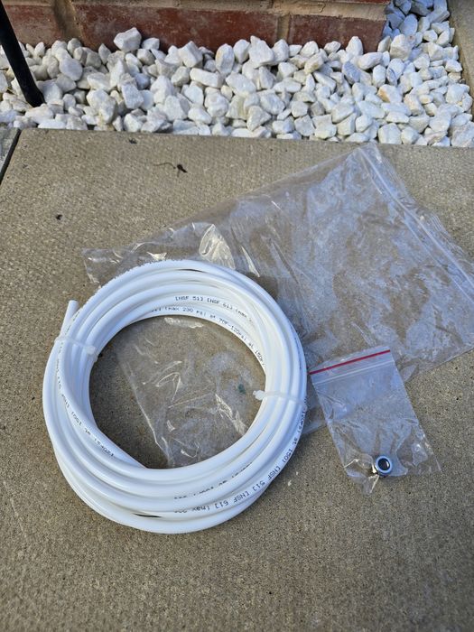 Furtun tub PE 1/4 apa conectare frigider +nuca piulita + garnitura