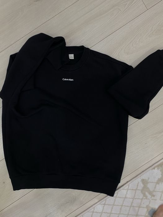 Продам, свитшот ck