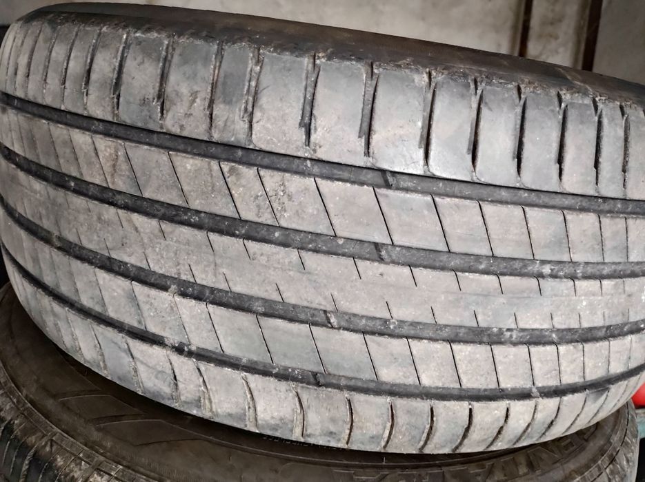 Продавам Гуми 275/50/20