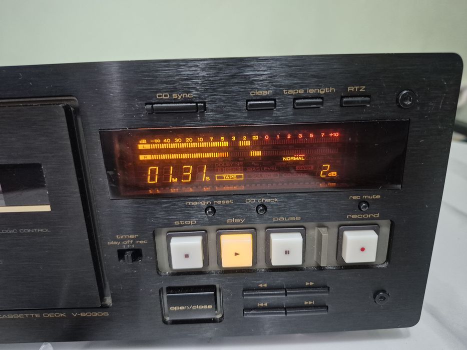 Кассетная дека TEAC