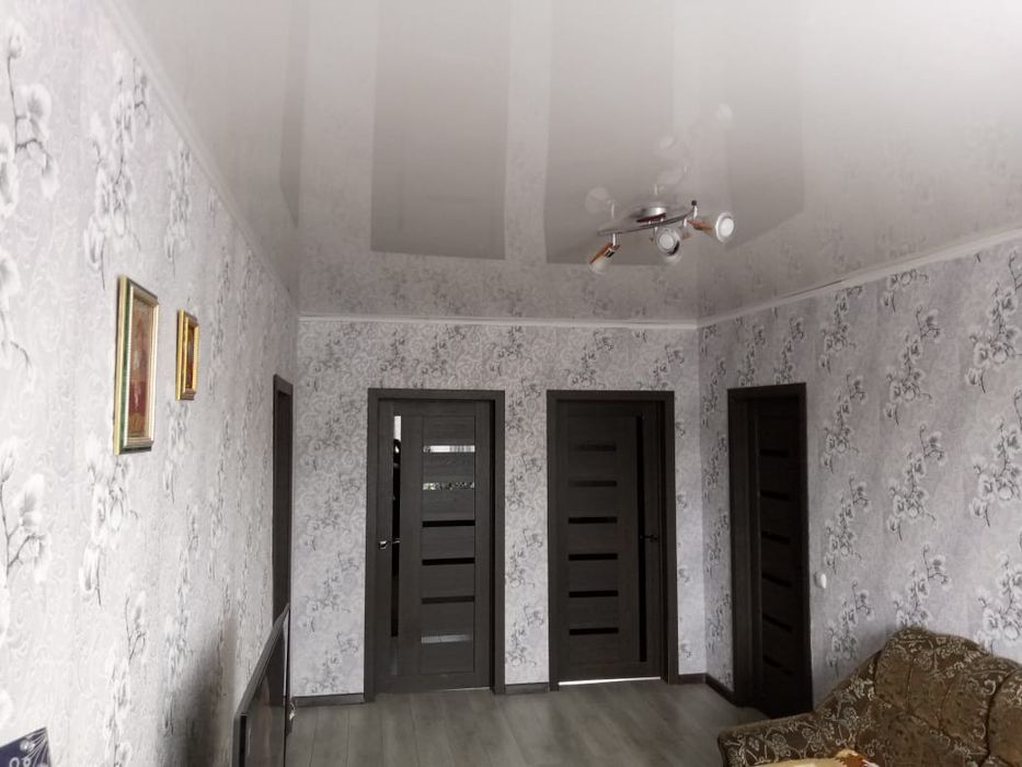 Продается 4-х комнатная квартира .