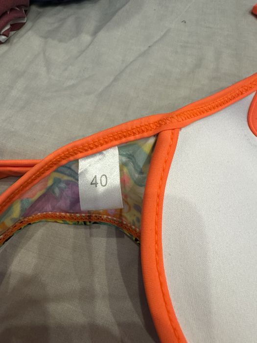 Цветен бански комплект размер  40