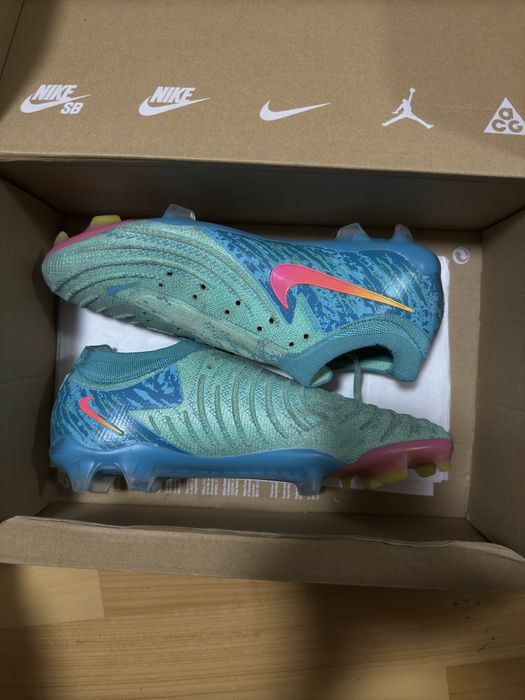 Бутсы Nike Cyclone 360