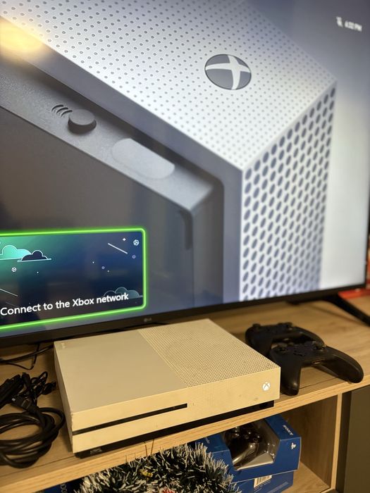 SALE! Xbox One S 1TB Гаранция 1г