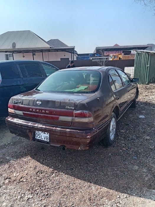 Продам машину Цефиро