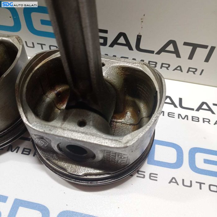 Piston cu Biela Renault Scenic 1 1.6 B 1997 - 2003 [X1122] [X1123]