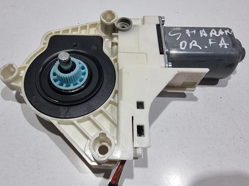 Motoras macara geam Audi A4 Allroad 8KH, B8 8K0959801B