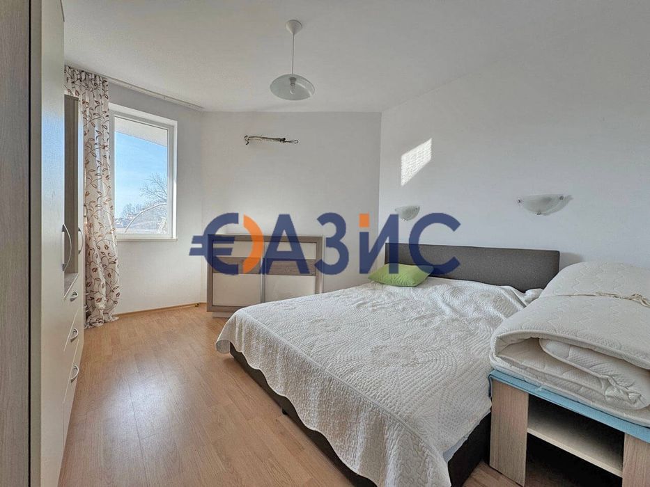 Продава се Двустаен апартамент в к.к. Слънчев бряг - 53 кв.м за 1095 €/кв.м - Снимка #8