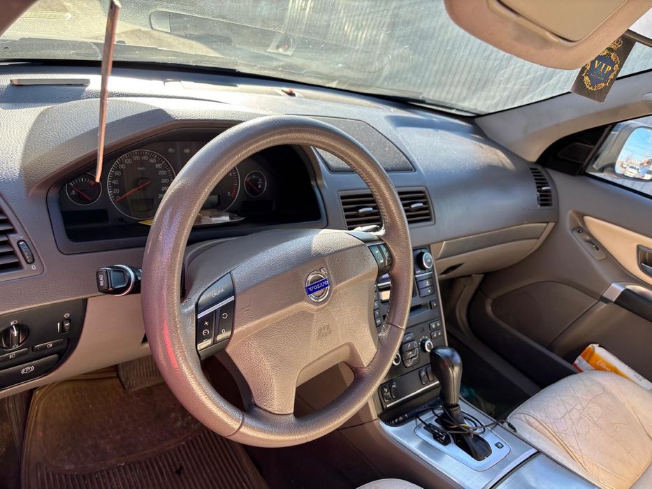 Volvo XC90 2009 – SUV Spațios și Confortabil