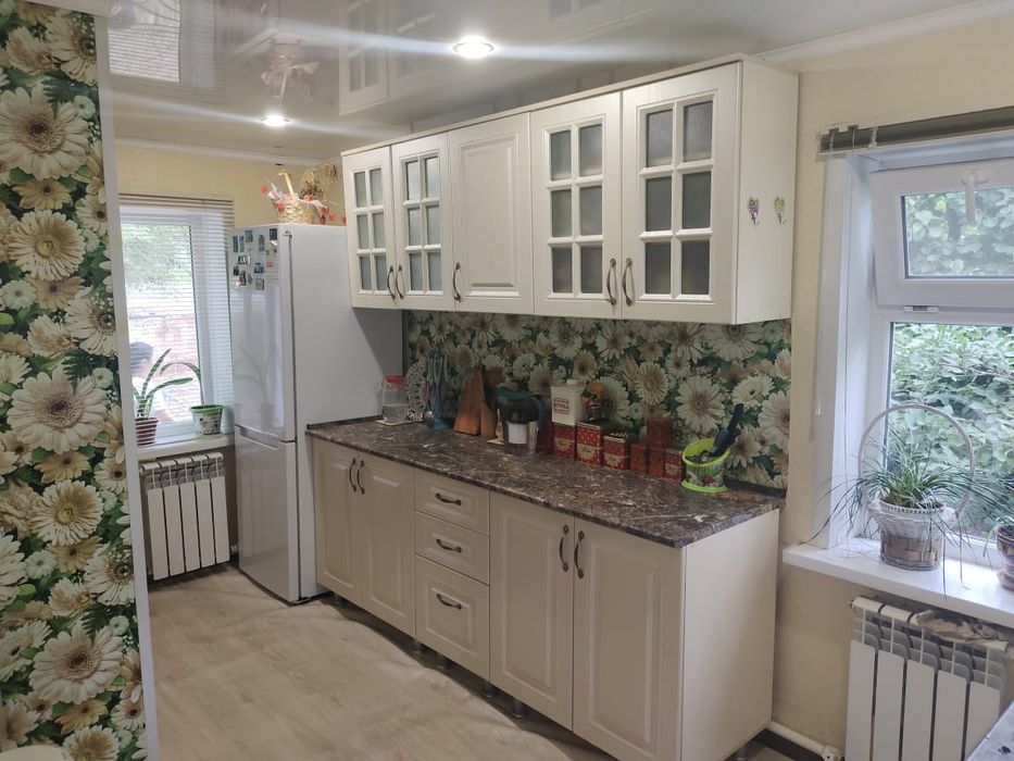 Продам 2 полноценных дома.