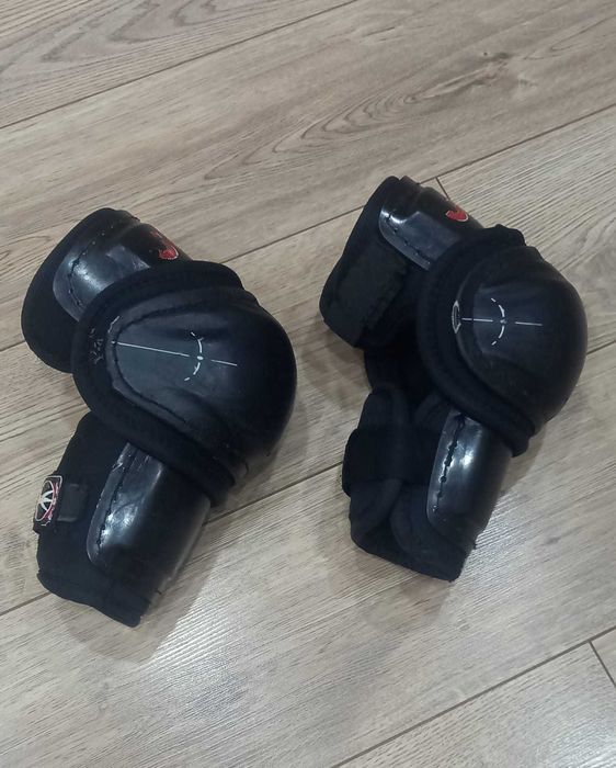 Продам налокотники JOFA