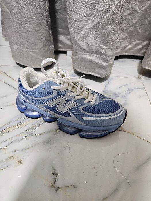 New Balance Abzorb 2000