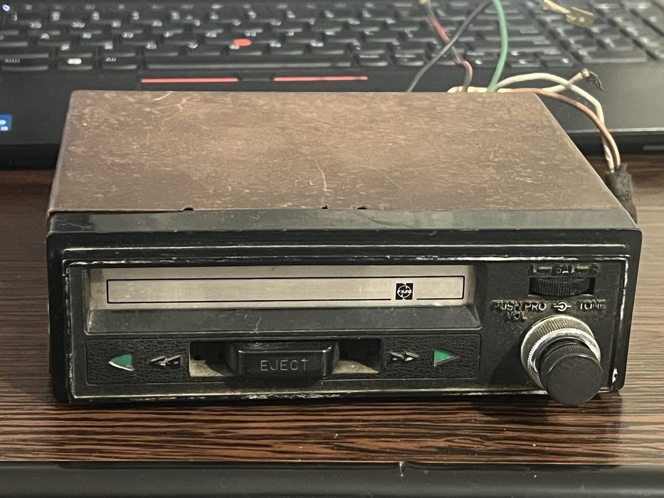 casetofon auto Toyota vintage