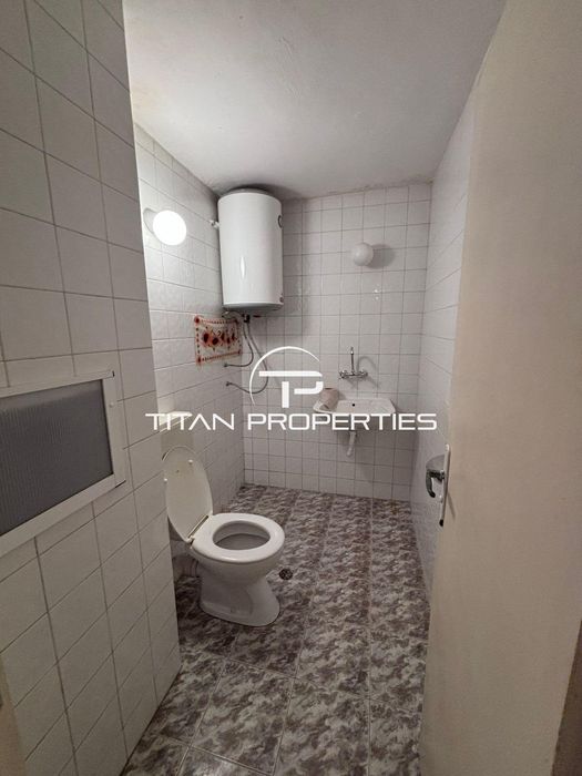 Дава се под наем Офис в Бургас, Възраждане - 35 кв.м за 280.5 € - Снимка #2