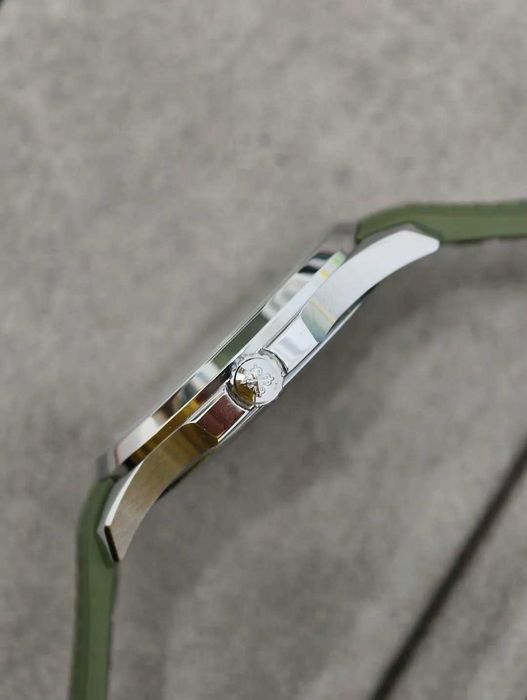 patek philippe aquanaut зелено