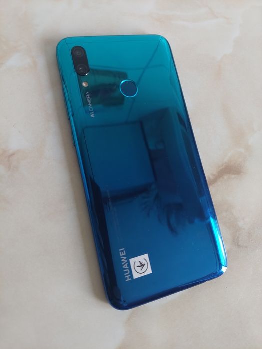 Vând Huawei P smart 2019 albastru (impecabil) //poze reale