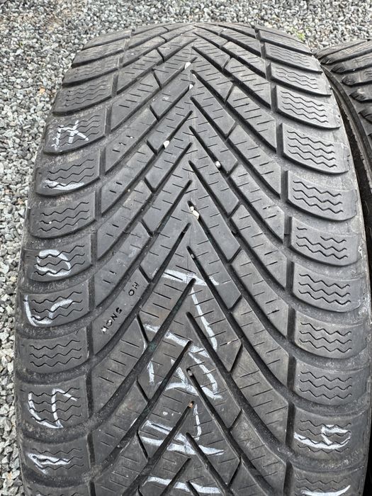 Set 2 anvelope 215 50 r17 pirelli de iarna