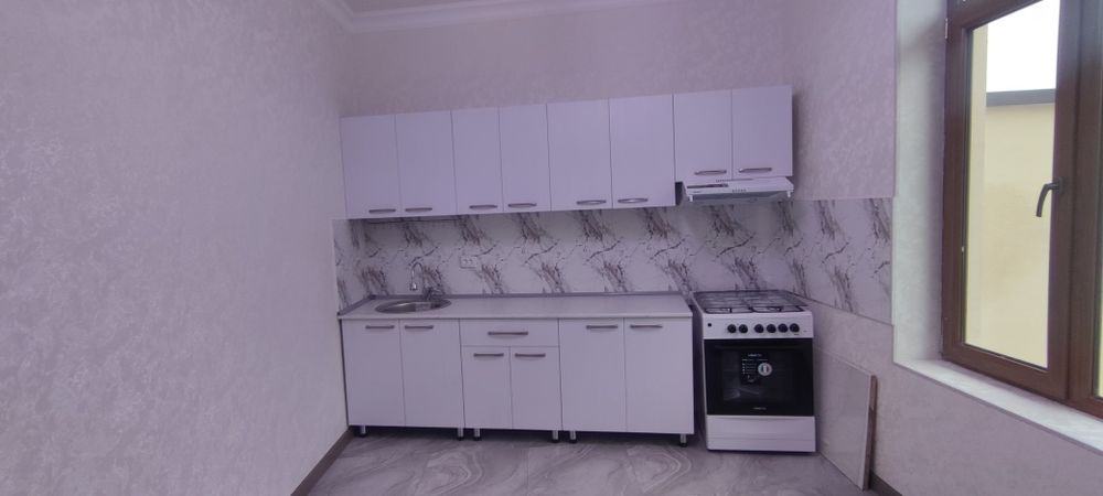 Янги қурилган ҳовли сотилади