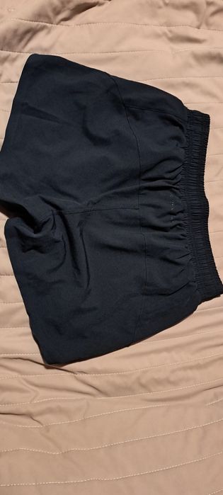 Дамски спортни панталонки Ellesse