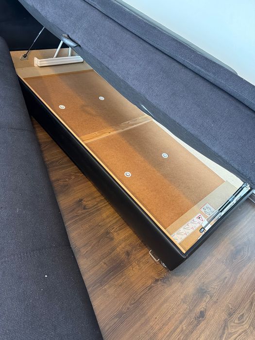 Диван с функция за сън