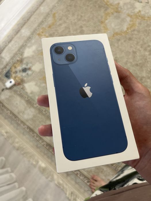 iPhone 13 128GB Blue — продам