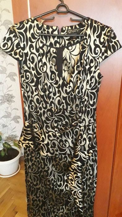 стилна рокля за специални поводи