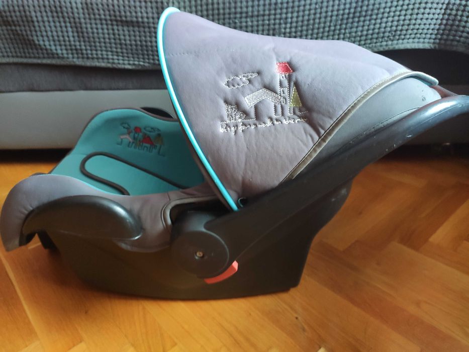 Бебешко кошче за кола