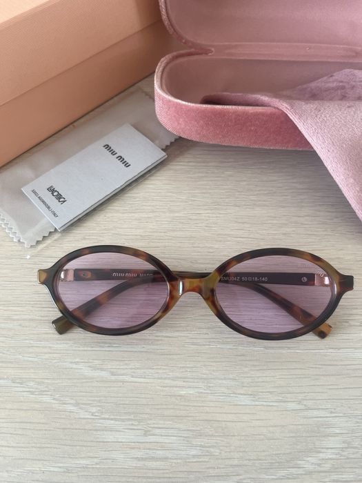 Ochelari de soare miu miu