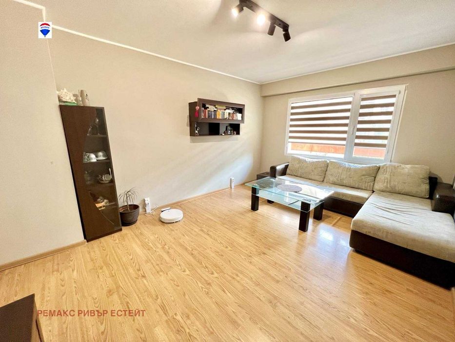 Продава се Тристаен апартамент в Русе, Дружба 3 - 82 кв.м за 1214 €/кв.м - Снимка #6