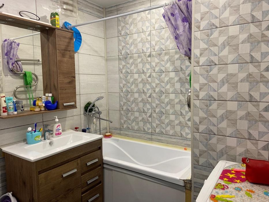 Продам двухкомнатную квартиру