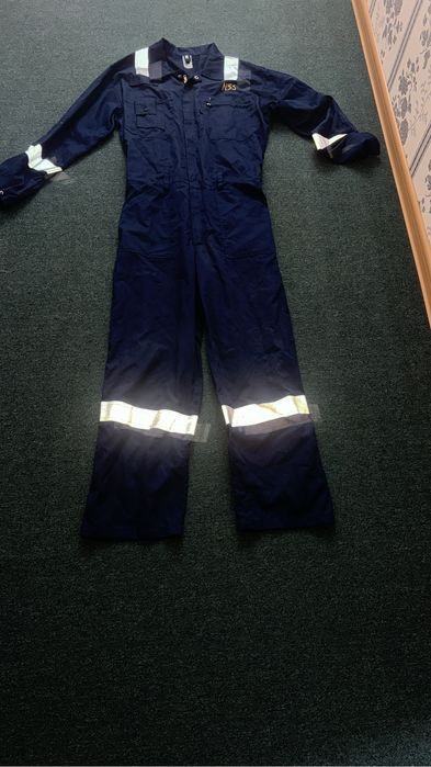 Комбинезон специальная рабочая-одежда
