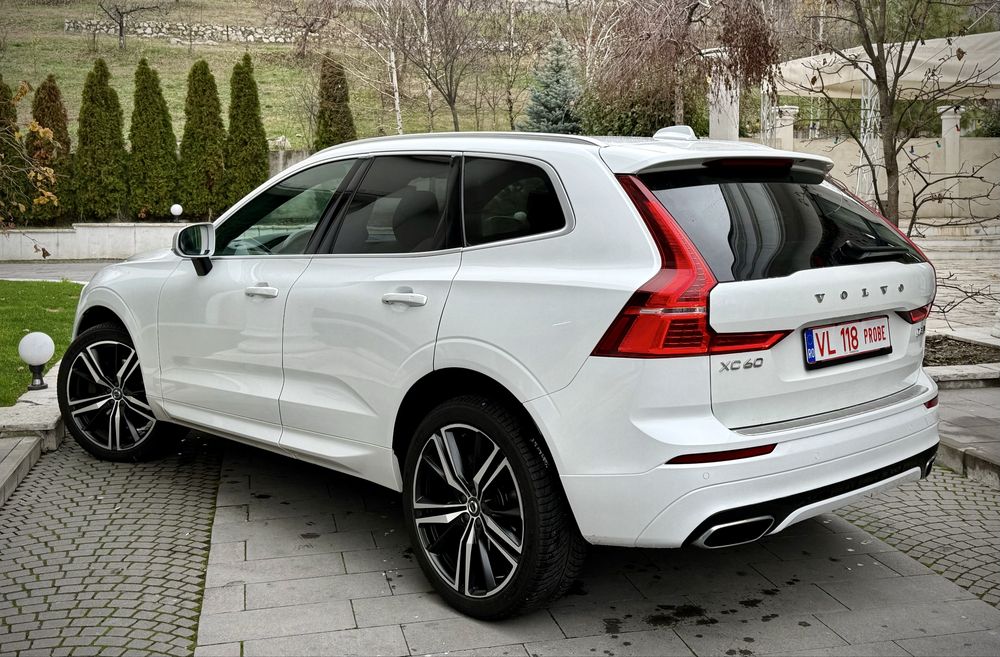 Volvo XC60 R-Design D5 235 CP AWD Full Option! Garantie 1 An !