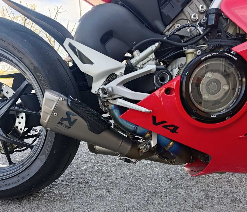 Akrapovic Ducati panigale v4