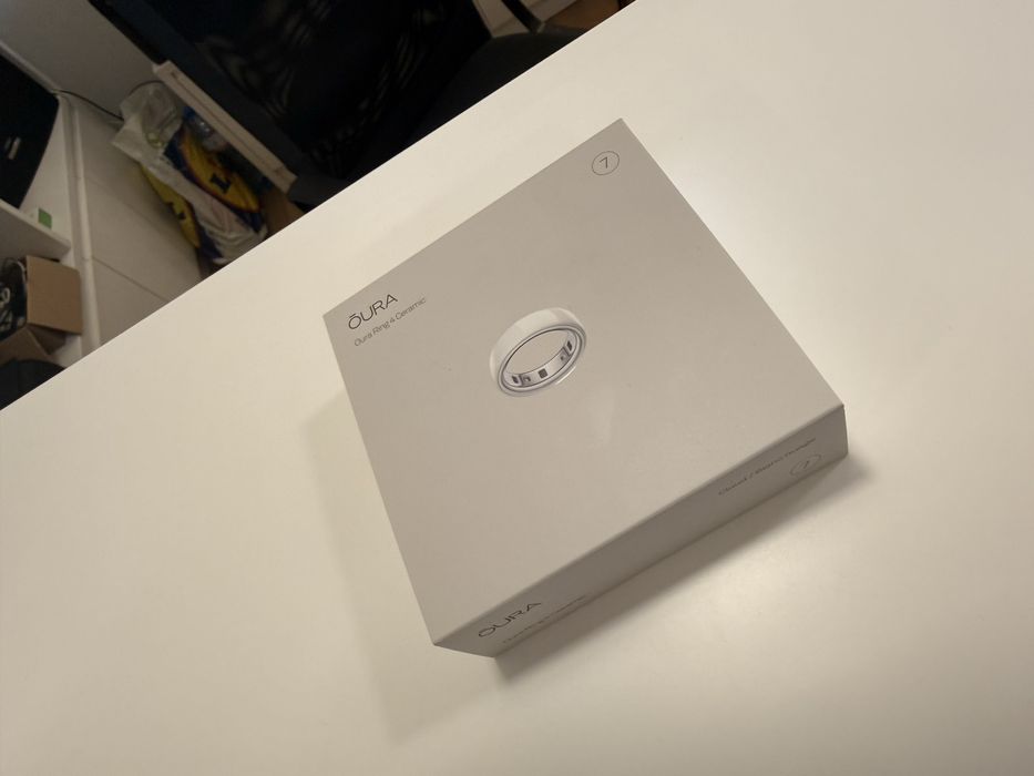 Продавам Oura Ring 4 Ceramic, размер 7