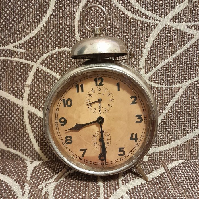 Gustav Becker- Будилник