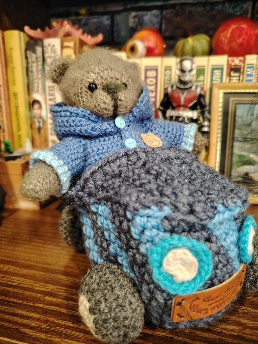 Игрушки ручной работы.