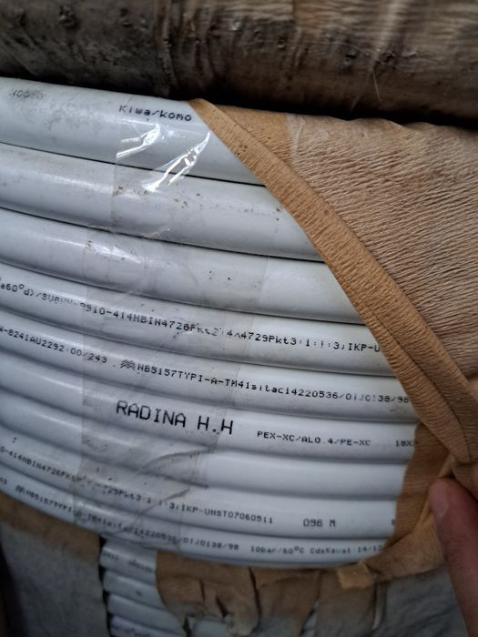 Pvc тръба с алуминиева вложка