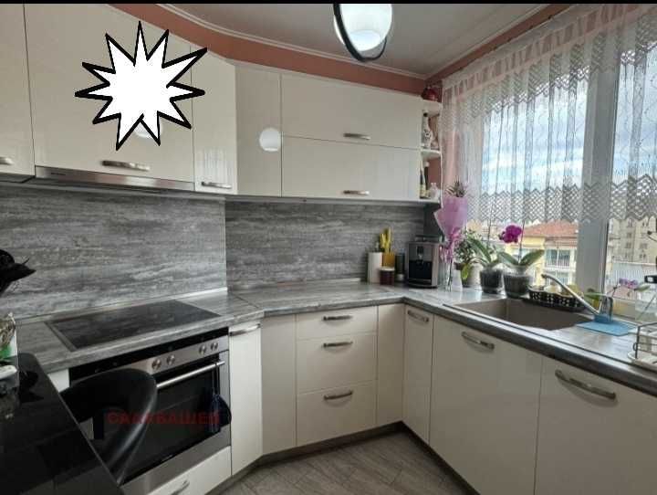 Дава се под наем Тристаен апартамент в Пазарджик, Окръжна болница - 75 кв.м за 306 € - Снимка #15