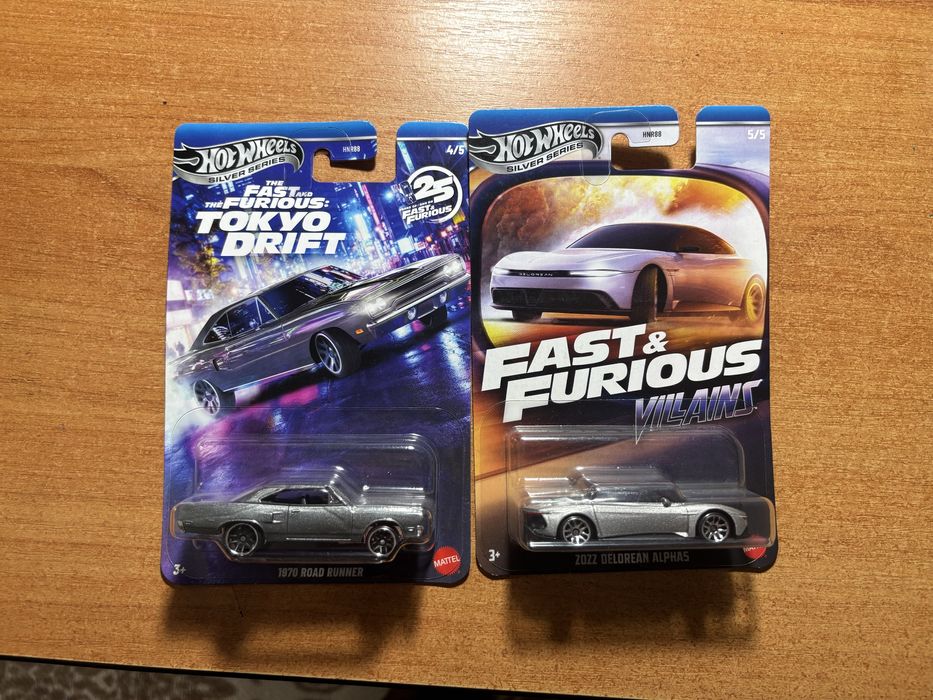 Машинки Hotwheels