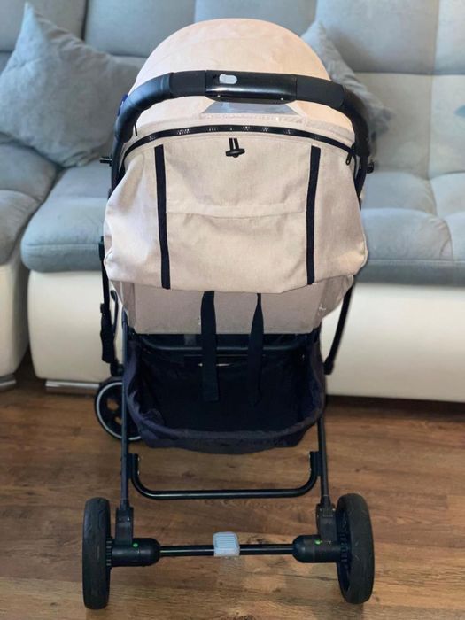 Детская прогулочная коляска,в идеальном состоянии