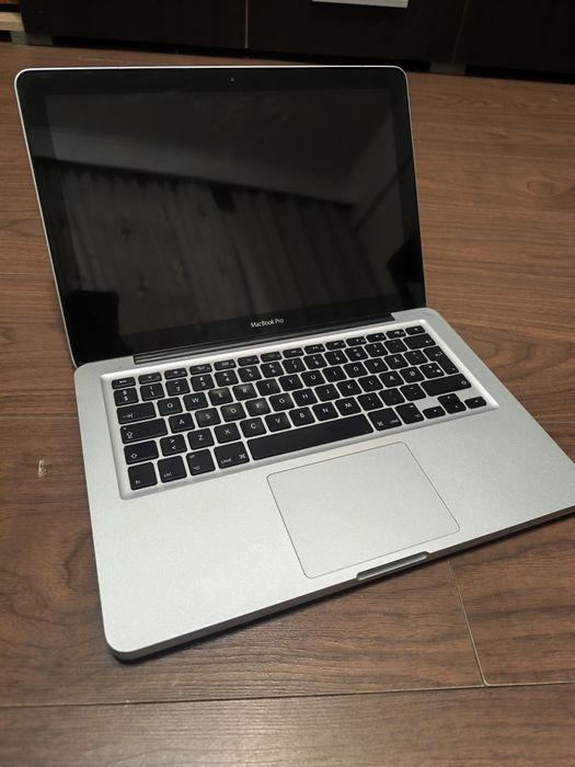 Macbook Pro de 13 inchi