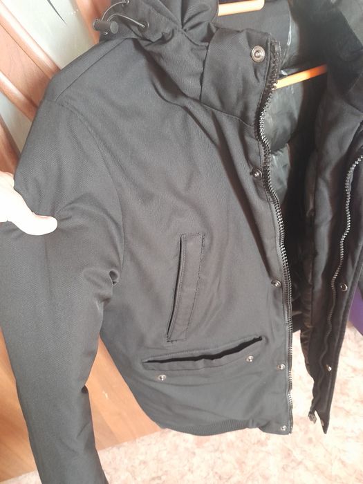 Пуховики продам почти новый