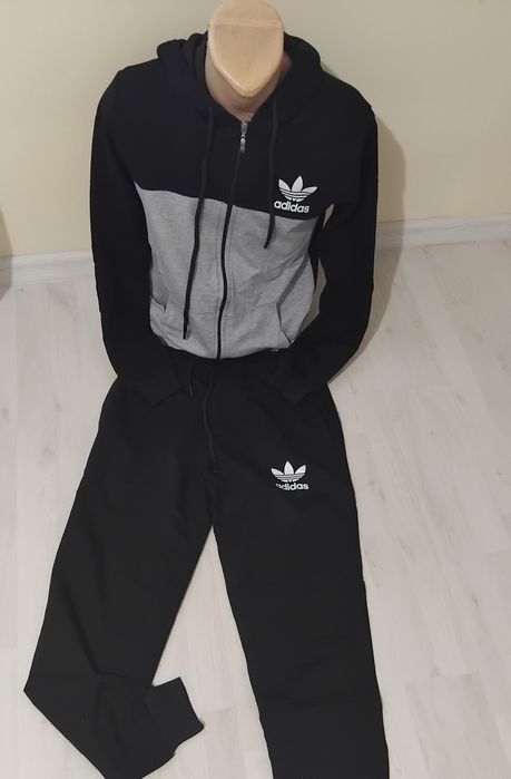 Trening băieți Nike.