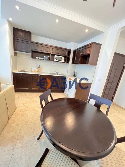 Продава се Тристаен апартамент в Обзор - 126 кв.м за 508 €/кв.м - Снимка #9