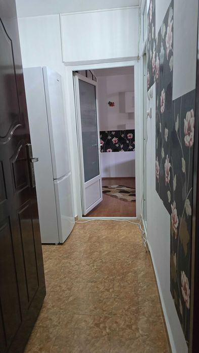 Ofer spre inchiriere Garsoniera confort 1