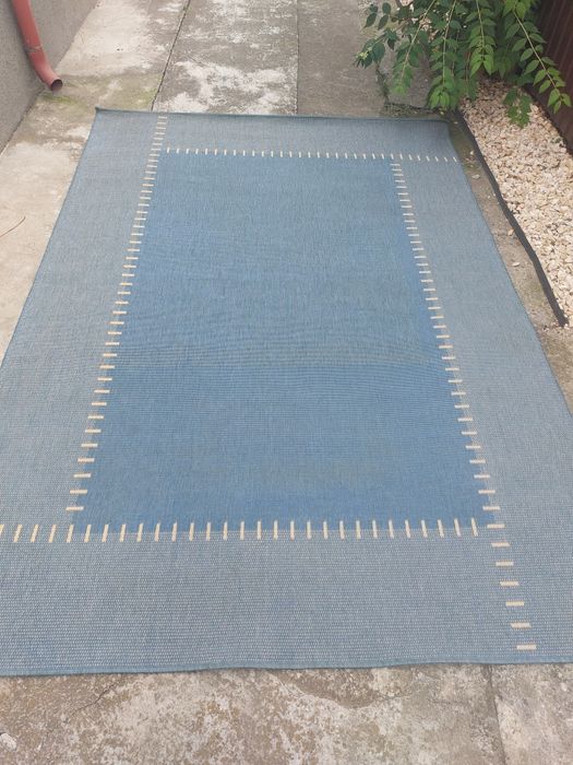 2 covoare latime 200 cm, lungime 285 cm