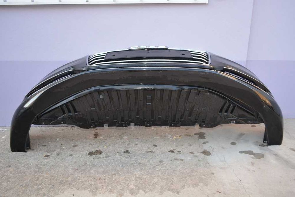 Bara fata   Audi a8  4h facelift 2014  grile scut
