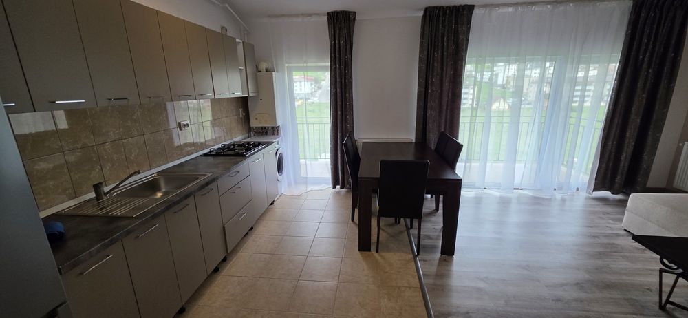 Inchiriez apartament doua camere